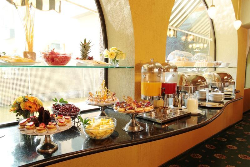 Hotel Torremayor Lyon Santiago Eksteriør bilde