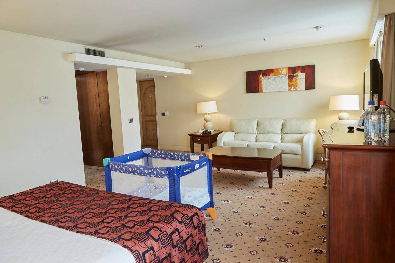 Hotel Torremayor Lyon Santiago Eksteriør bilde