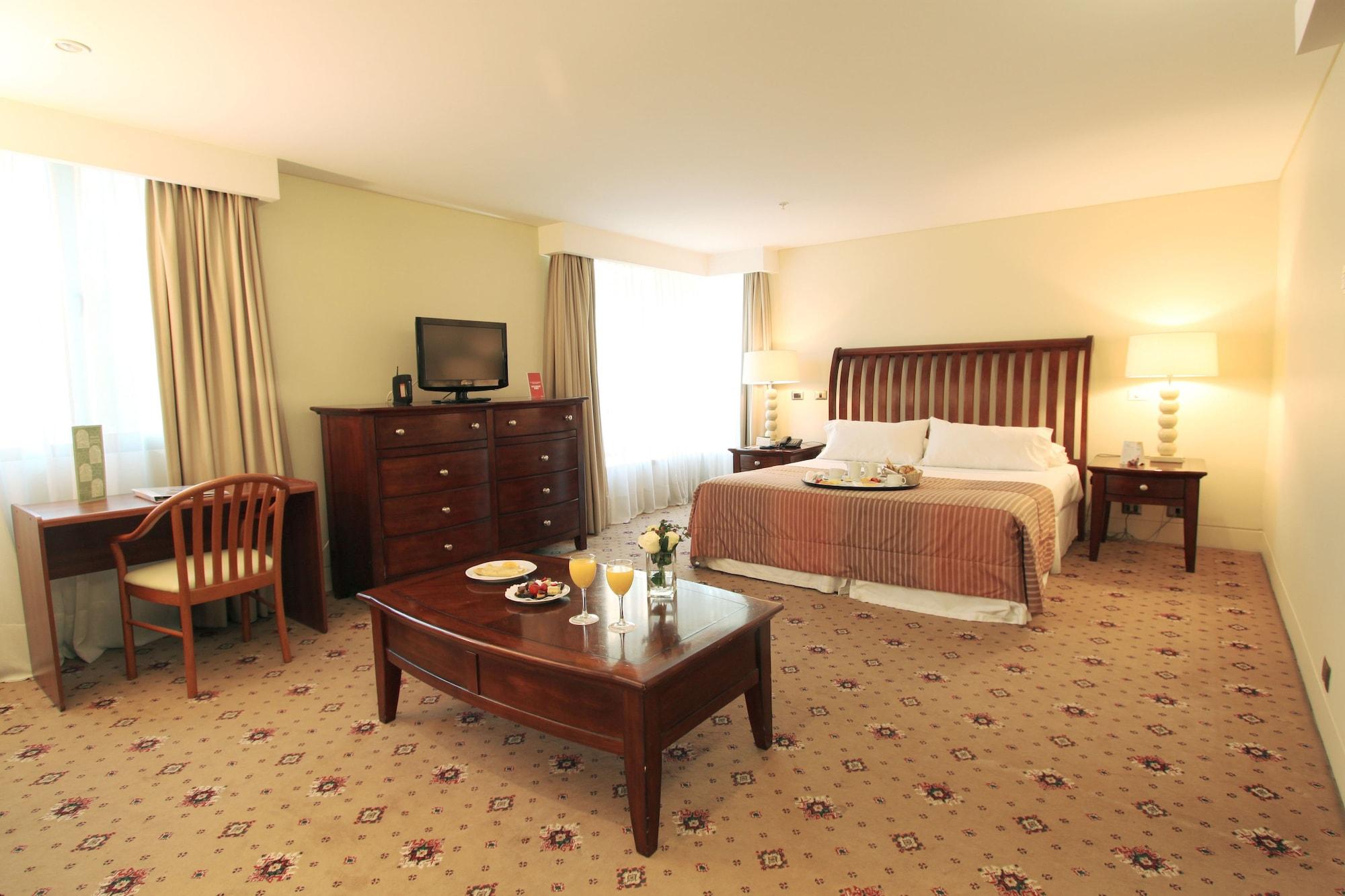 Hotel Torremayor Lyon Santiago Eksteriør bilde
