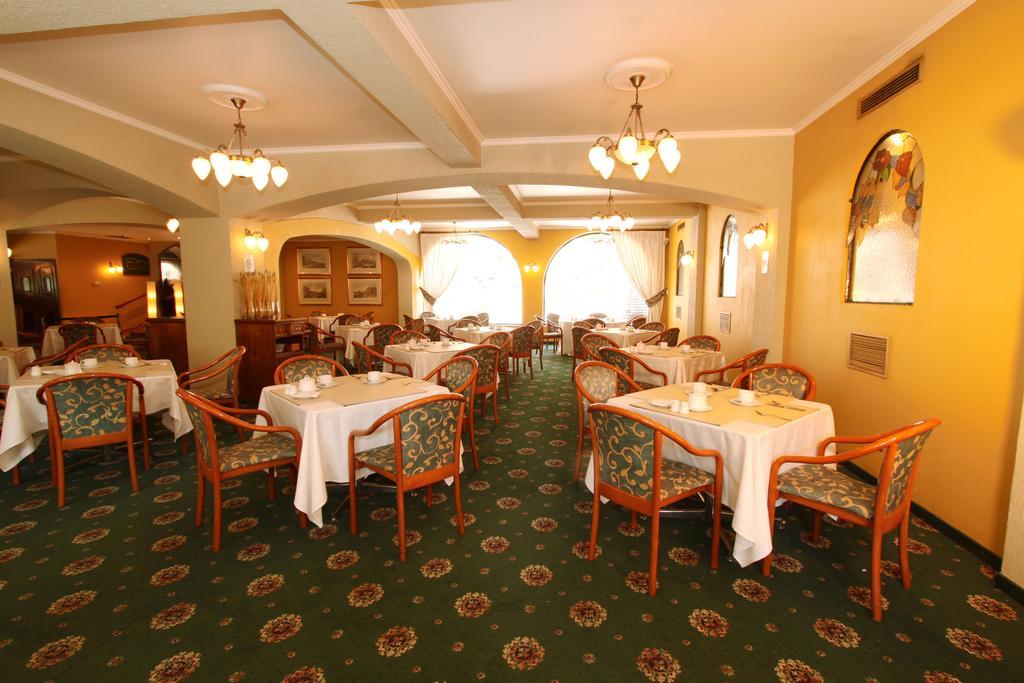 Hotel Torremayor Lyon Santiago Eksteriør bilde
