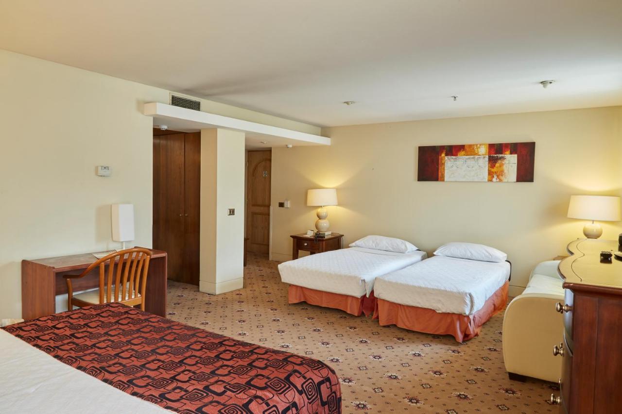 Hotel Torremayor Lyon Santiago Eksteriør bilde